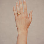 Daphine Ella ring in gold with cubic zirconia