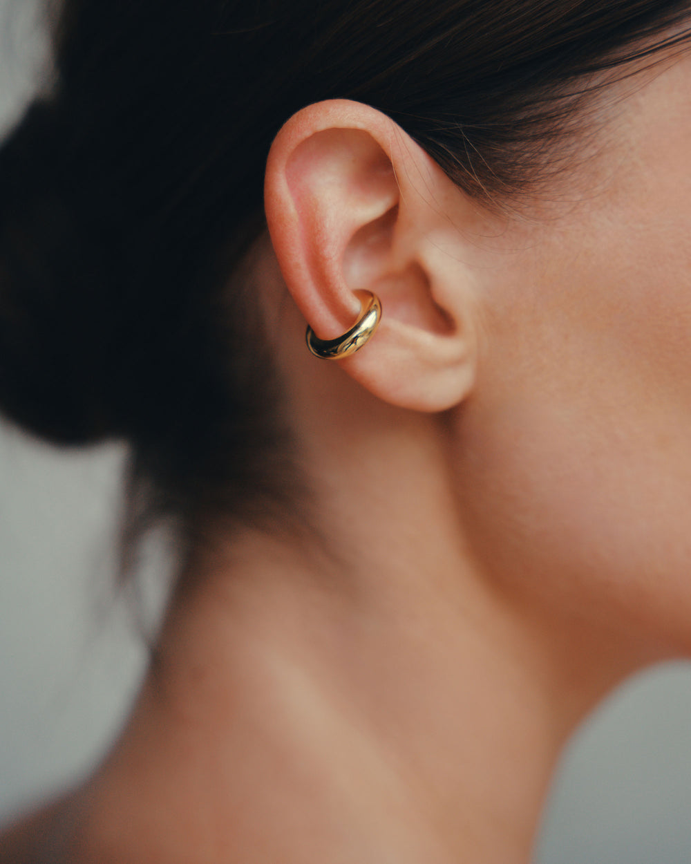 Daphine Maia ear cuff in gold